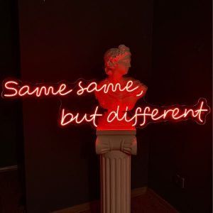 Same same, but different Neon Tabela