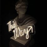 This Way Neon Tabela