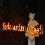 Kanka vurdum ölmedi Neon Tabela