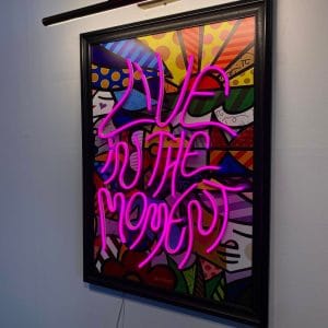 LIVE IN THE MOMENT Neptün Art Tablo