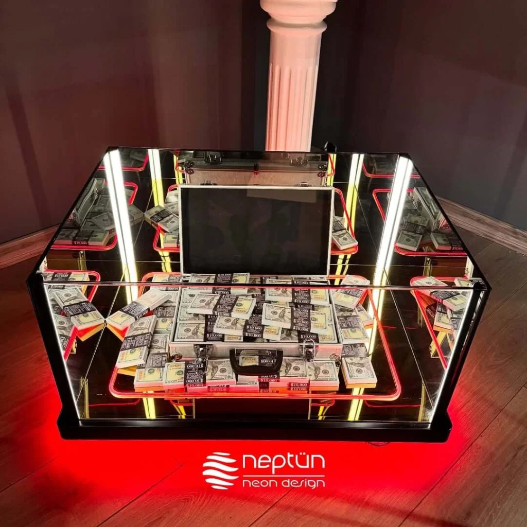 NEPTÜN CASE DOLLARS COFFEE TABLE