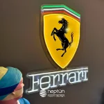 Ferrari Neon Tabela