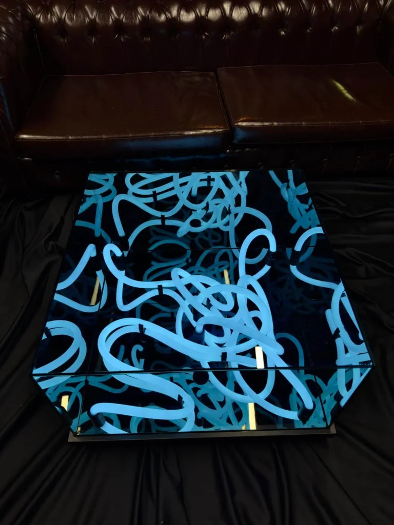 NIKS ENJOY COFFEE TABLE